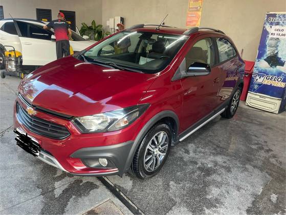CHEVROLET ONIX 1.4 MPFI ACTIV 8V FLEX 4P AUTOMÁTICO